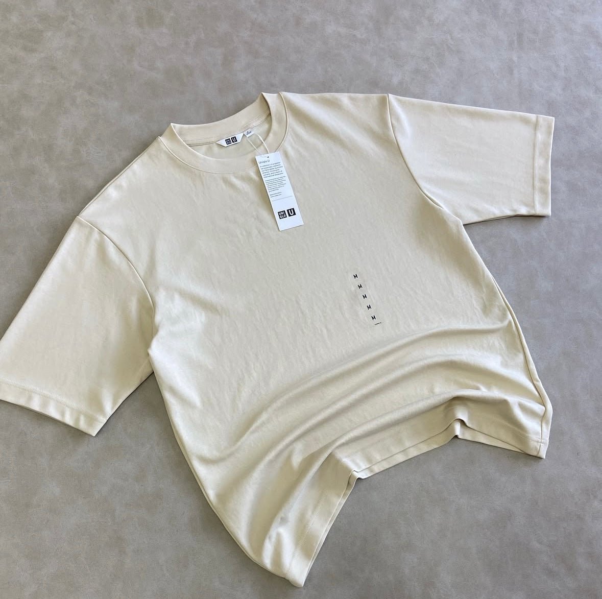 Uniqilo Alsrim Oversized T-Shirt