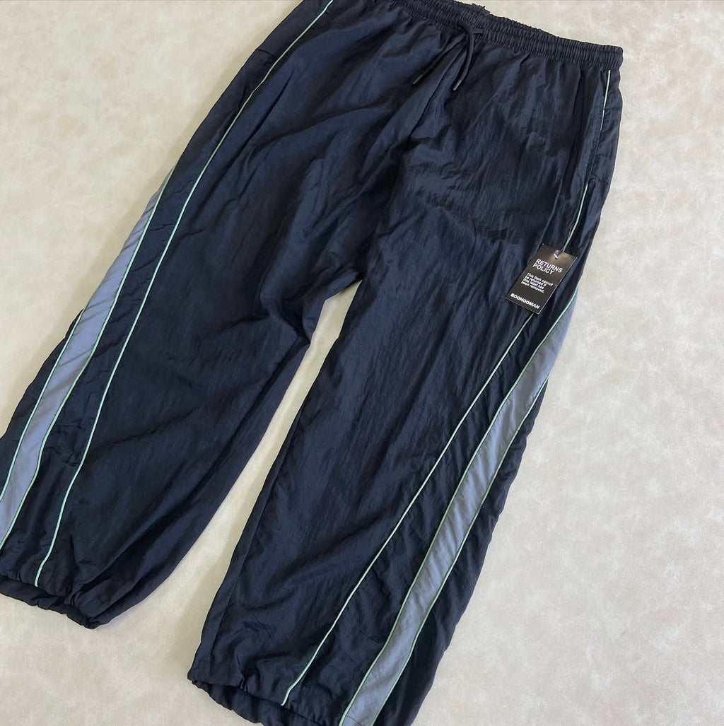 Elasticated Waist Piping Detail Parachute
Pants