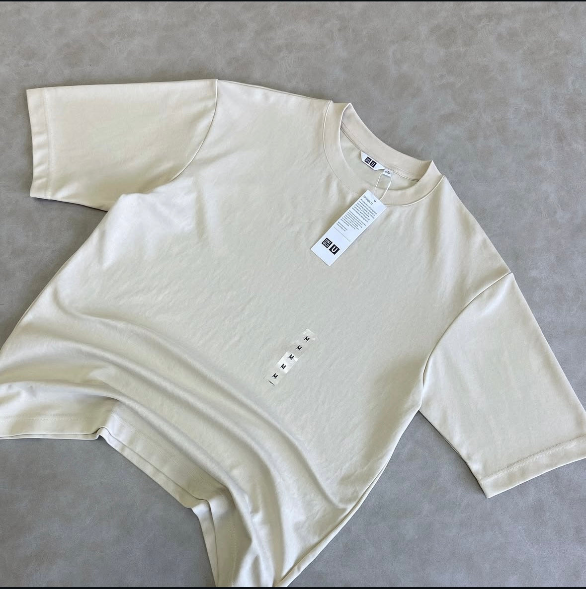 Uniqilo Alsrim Oversized T-Shirt