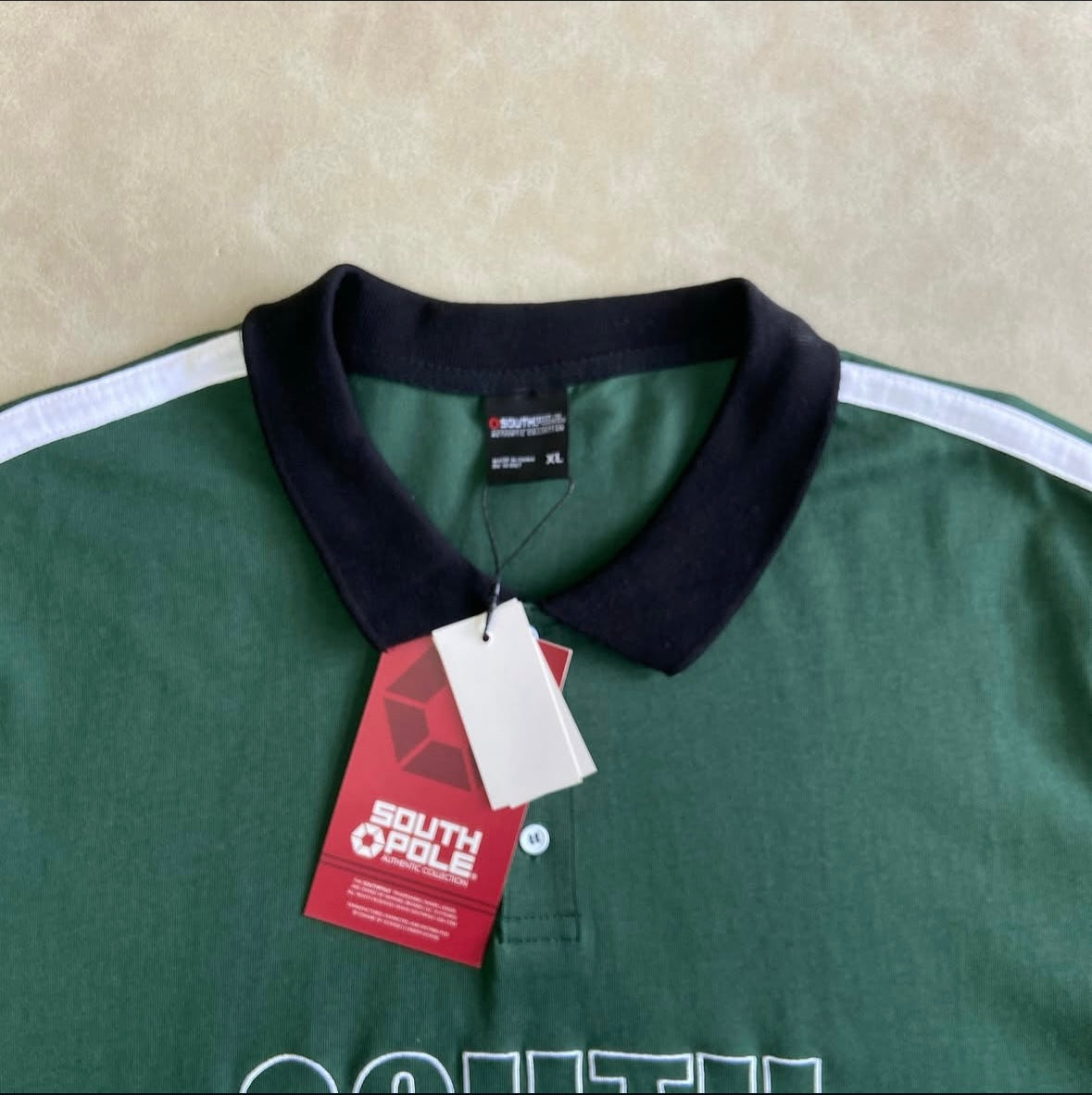 _Southpole T-Shirt Relaxed Fit Collared
Graphic - Green