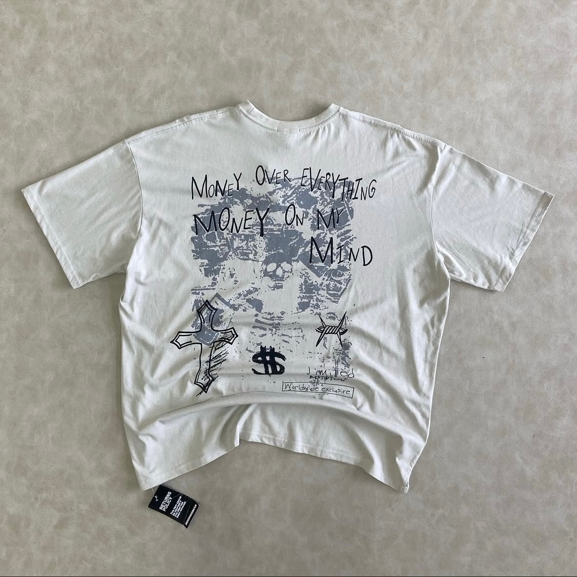 Oversized Cross Renaissance Graphic T-
Shirt