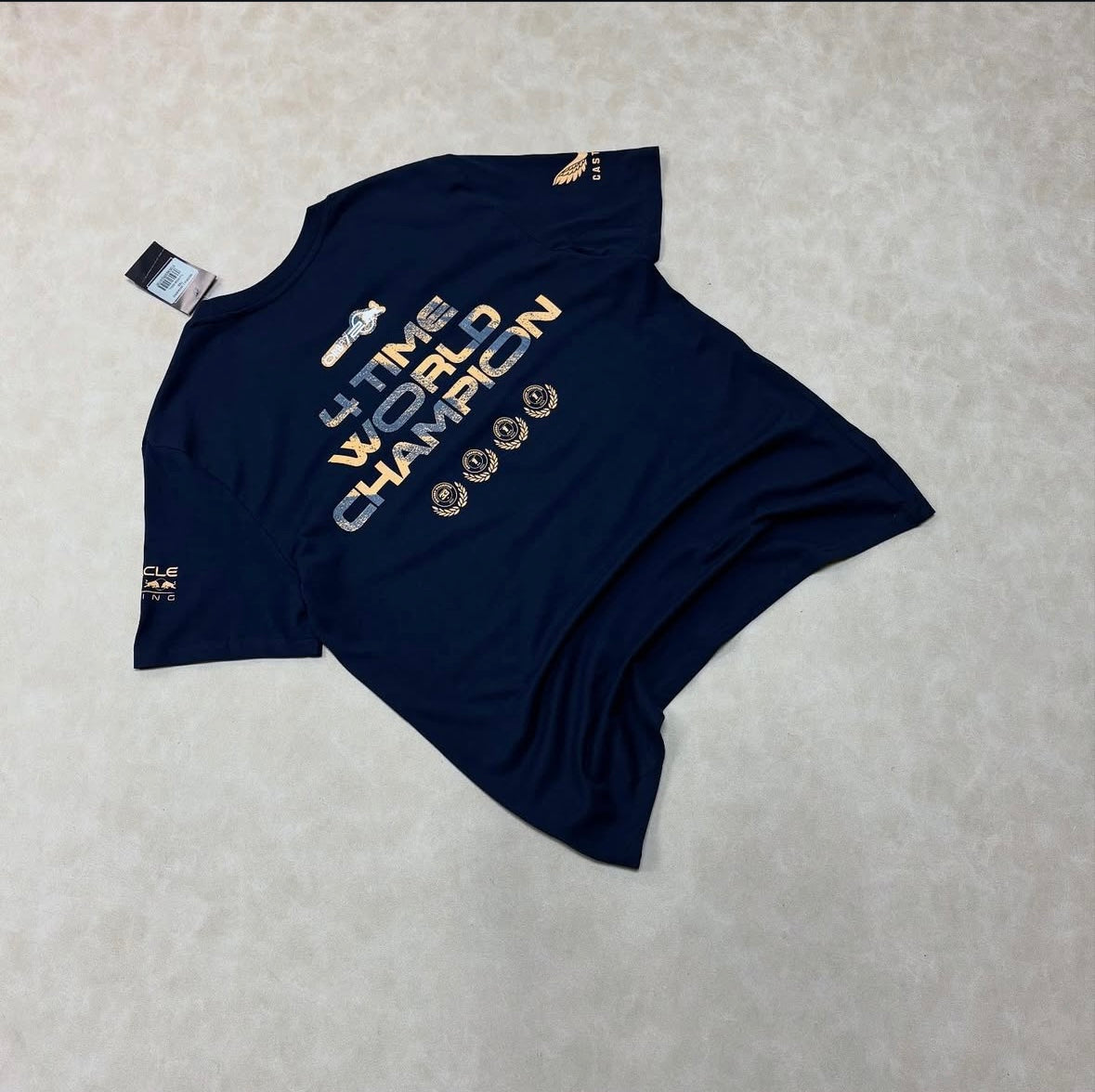 Max Verstappen 4th World Championship
T-shirt4