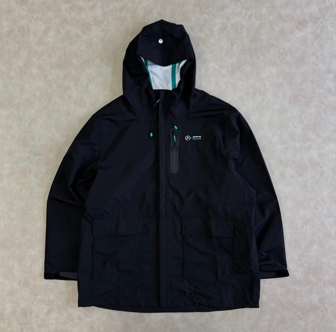 Mercedes-AMG F1 Performance
Waterproof Jacket