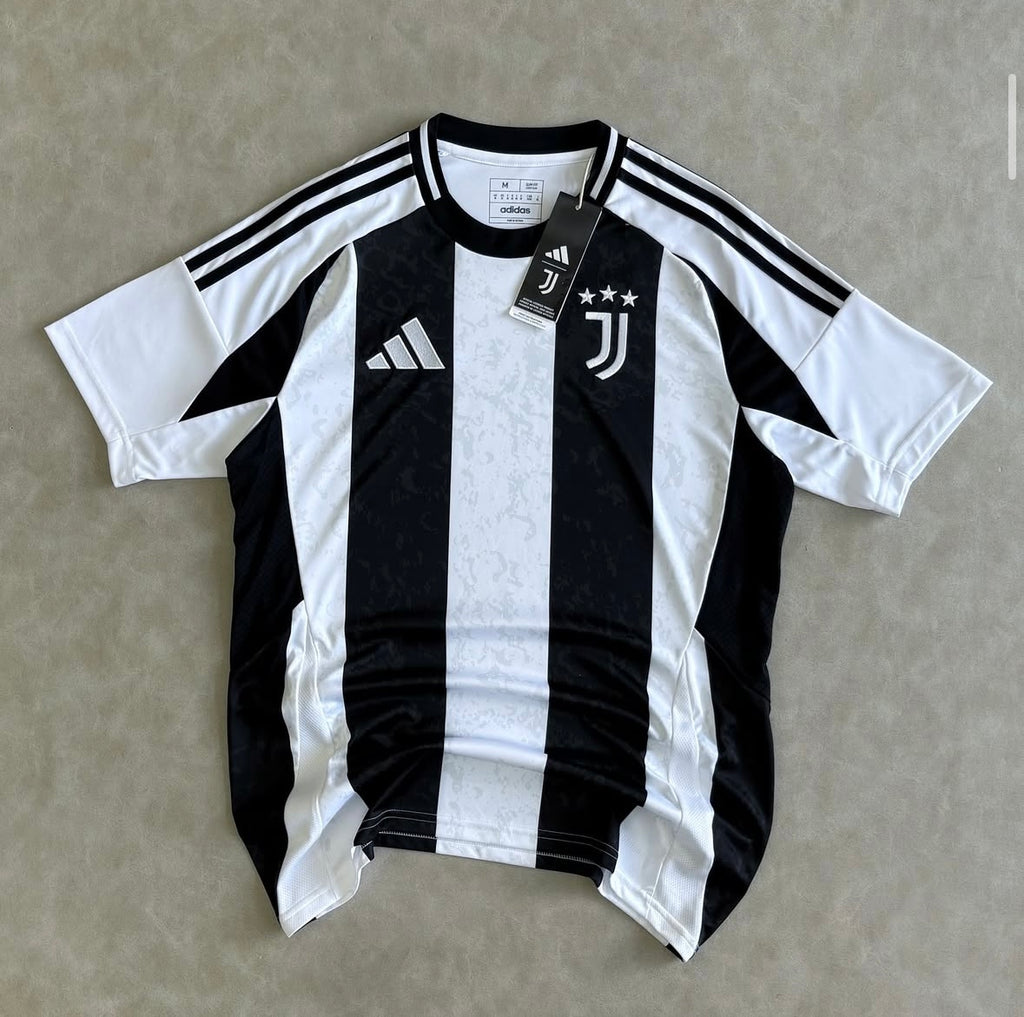 Juventus 24/25 Home Jersey