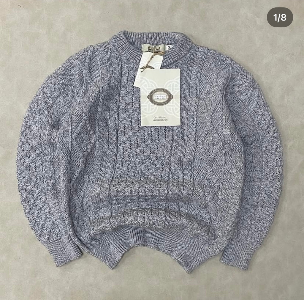 Aran Sweater Market - Earth