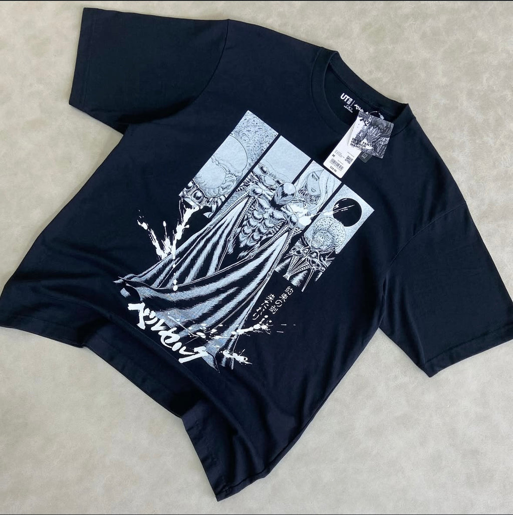 MANGA Curation UT Graphic T-
Shirt