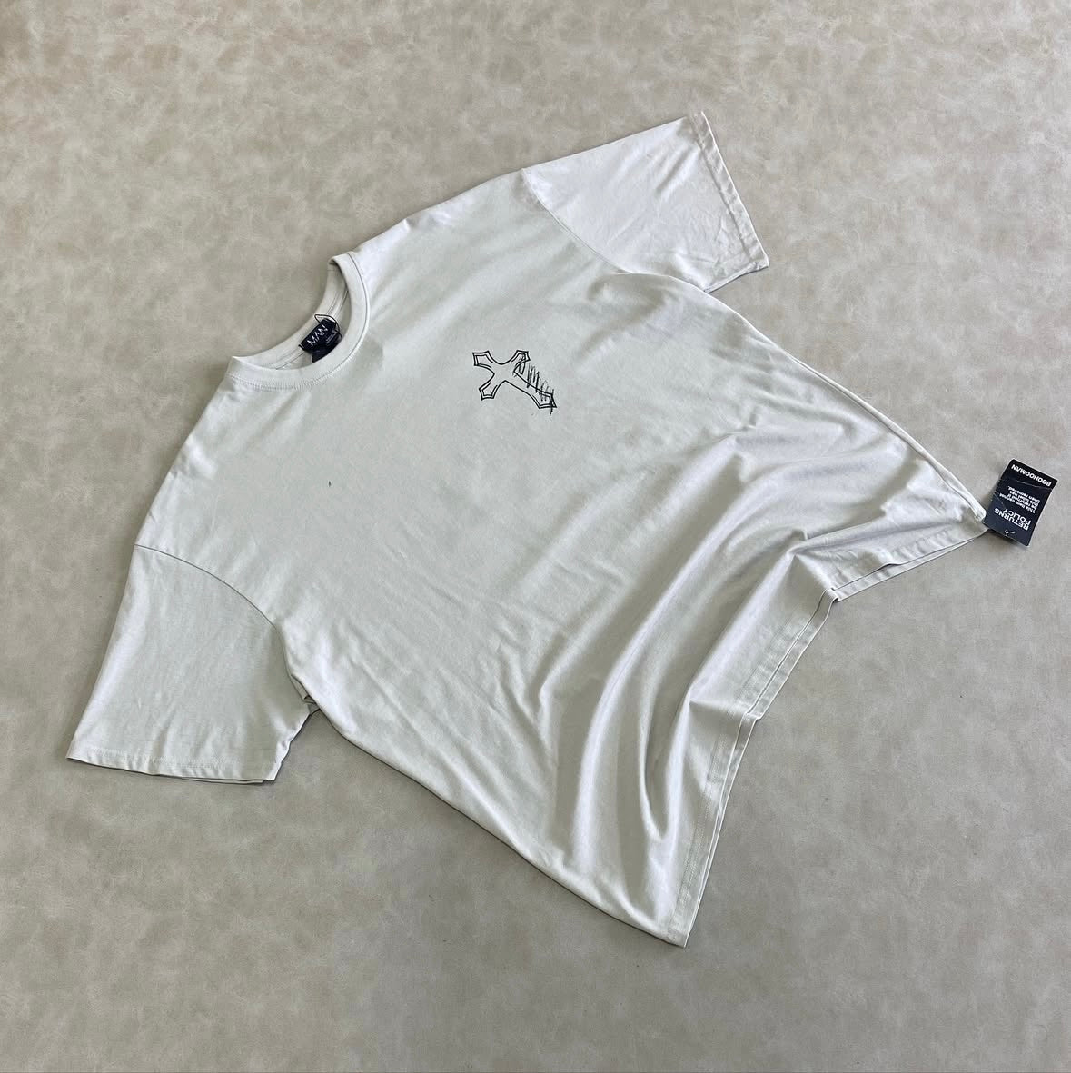 Oversized Cross Renaissance Graphic T-
Shirt