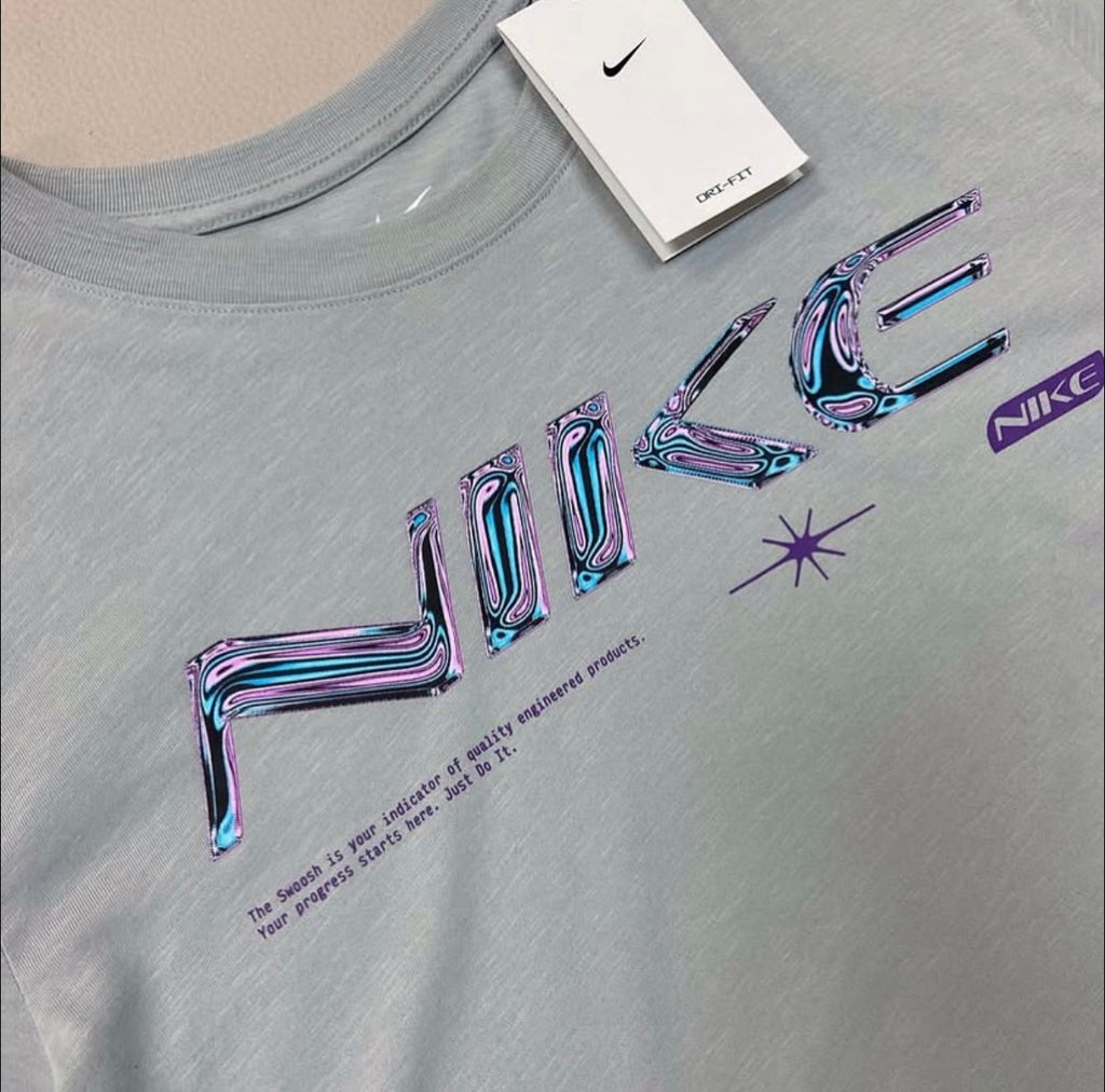 NIKE Dri-FIT T-Shirt