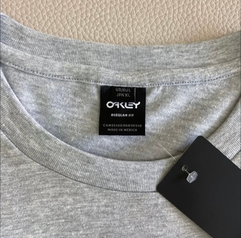Oakley Regular Fit T-Shirt