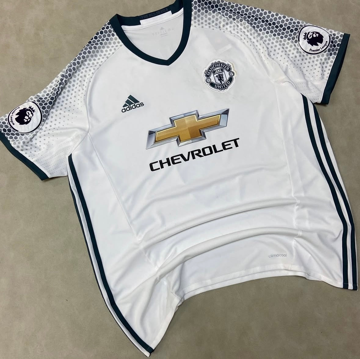Manchester United Ibrahimovic 2016 - 17 Third Jersey