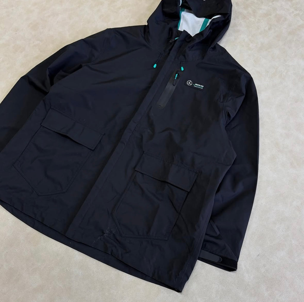 Mercedes-AMG F1 Performance
Waterproof Jacket