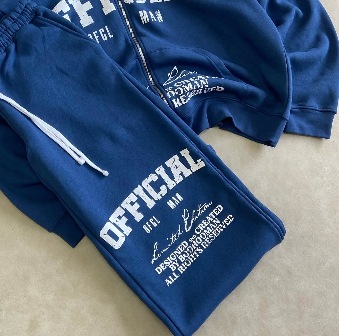 Oversize Straight Tracksuit With Official Print
