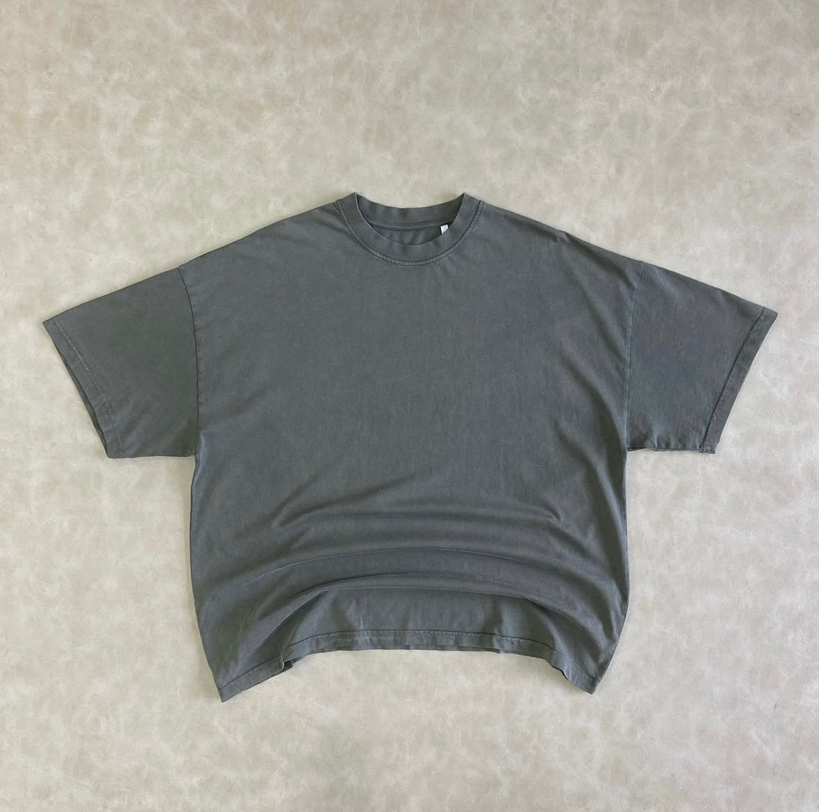 BOXY FIT HEAVYWEIGHT DOUBLE NECK
T-SHIRT