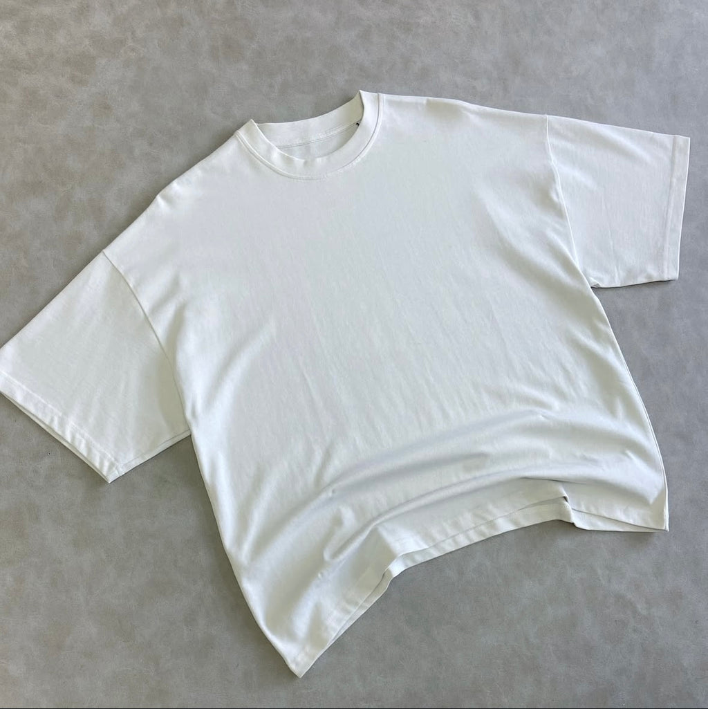 BASIC OVERSIZED T-SHIRT WITH CREW
NECK