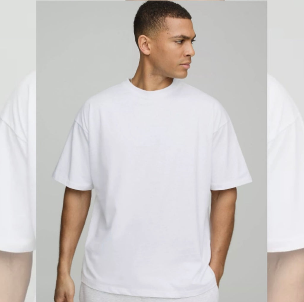 BASIC OVERSIZED T-SHIRT WITH CREW
NECK