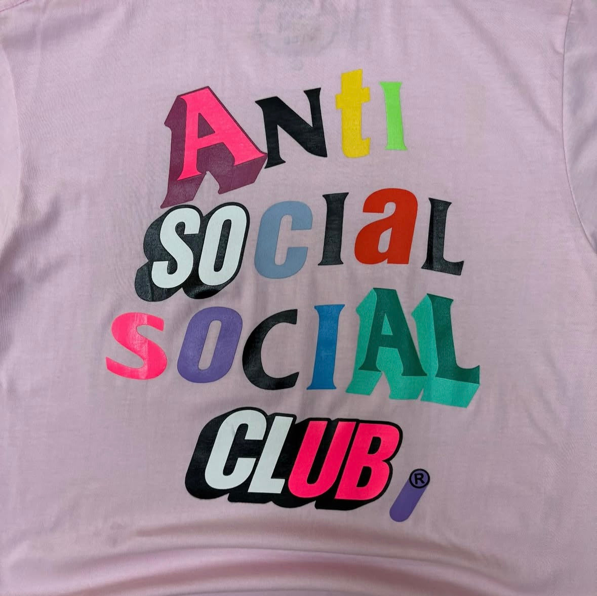 ANTI SOCIAL SOCIAL CLUB EI REAL YO
PINK T-Shirt