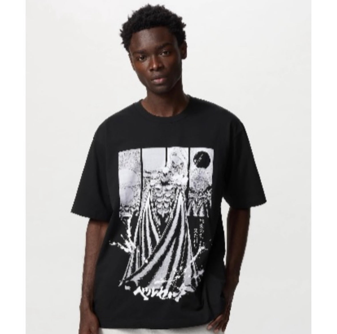 MANGA Curation UT Graphic T-
Shirt