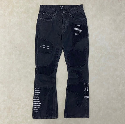 Rigid Slim Flare Patchwork Applique
Jeans