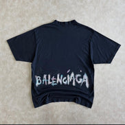 BALENCIAGA NAIL POLISH T-SHIRT
MEDIUM FIT IN FADED BLACK