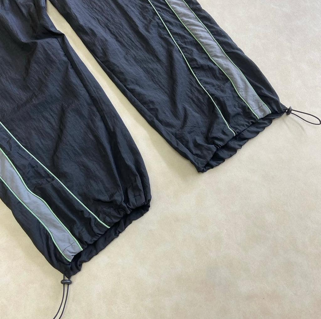 Elasticated Waist Piping Detail Parachute
Pants