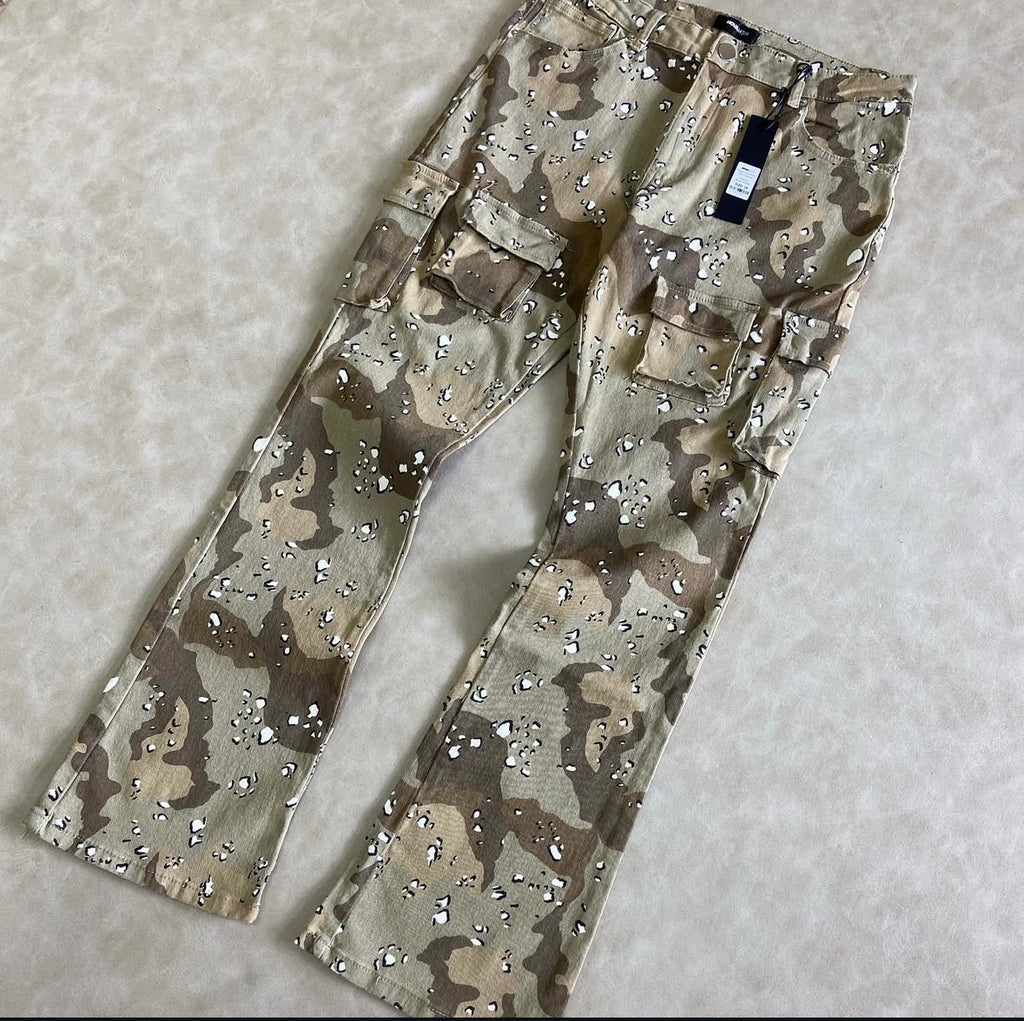 Trapper Cargo Stacked Slim Flared Pants