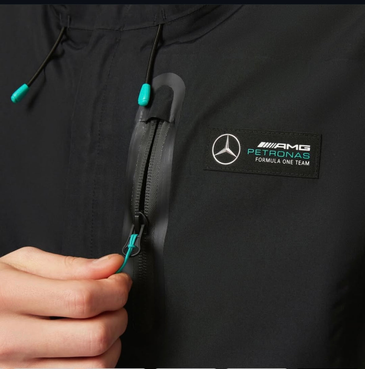 Mercedes-AMG F1 Performance
Waterproof Jacket
