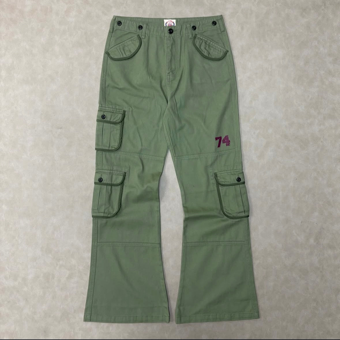 GREAT BRITAIN V U.A.S 74 JAPÓN
SUNNY FLARE PANTS
