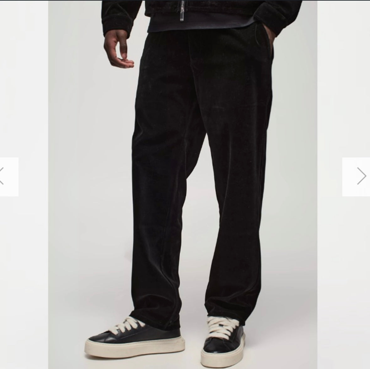 STRAIGHT VELVET TROUSERS WITH
FIXED WAIST