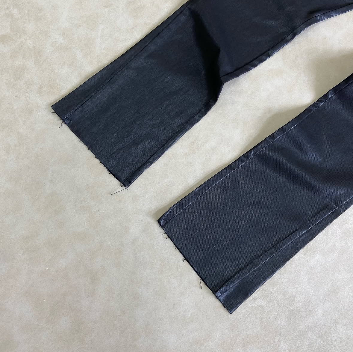 Better Be Cargo Waxed flared Pants Black