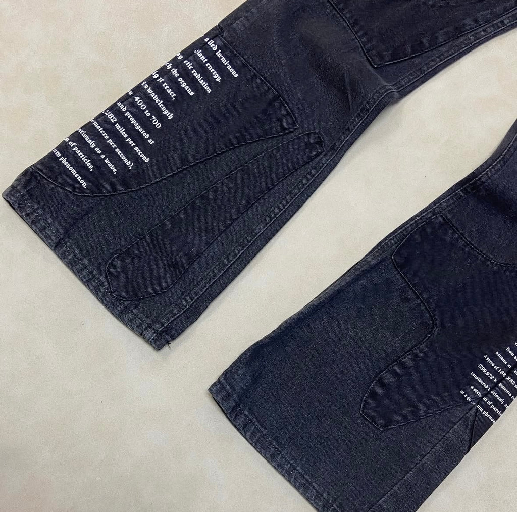 Rigid Slim Flare Patchwork Applique
Jeans