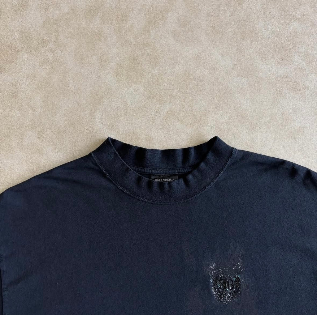 BALENCIAGA NAIL POLISH T-SHIRT
MEDIUM FIT IN FADED BLACK