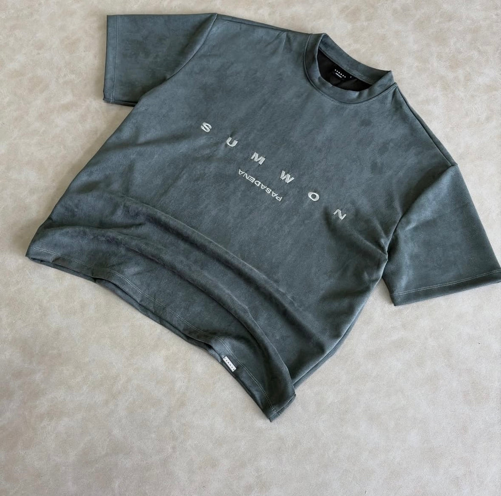 SUMWOM Oversized Boxy Shirt