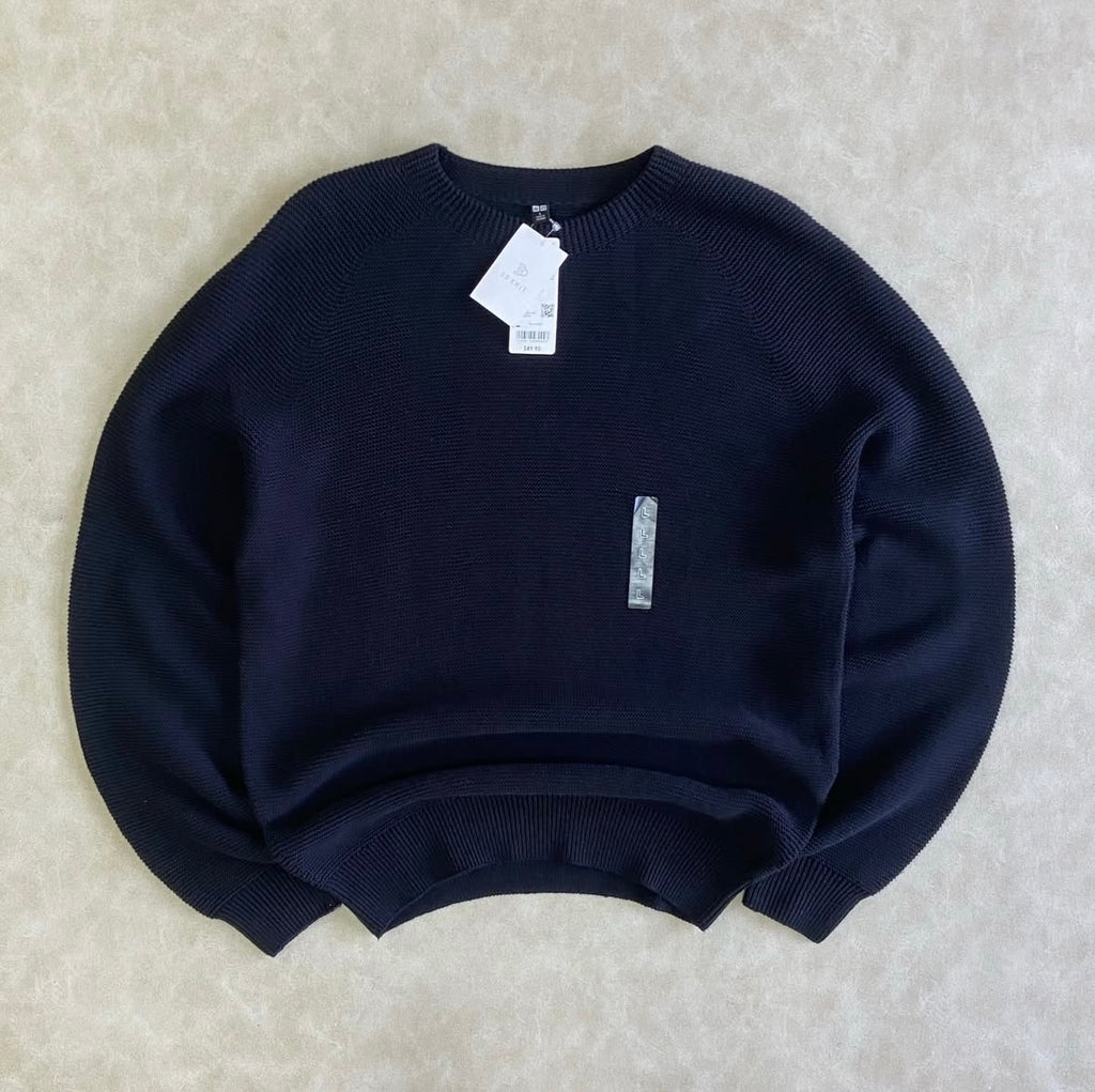 UNIQLO 3D Knit Crew Neck Sweater