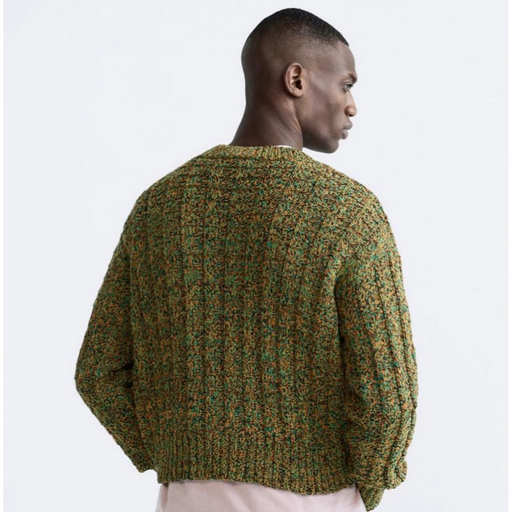 CREW NECK SWEATER MADE OF
EMBOSSED FABRIC