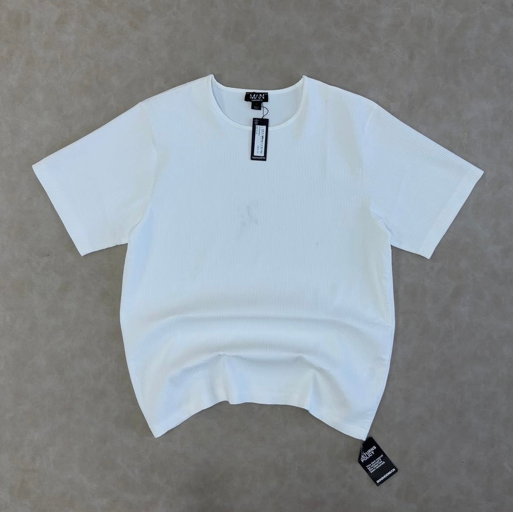 SLIM FIT PLEATED T-SHIRT WITH BACK
TAPE