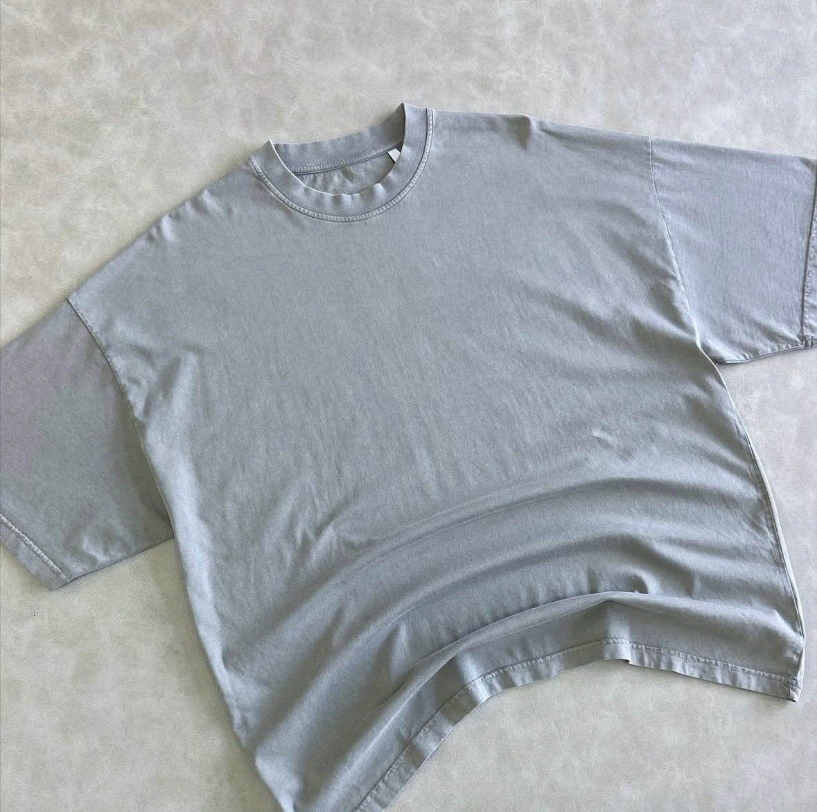 BASIC OVERSIZED T-SHIRT WITH CREW
NECK