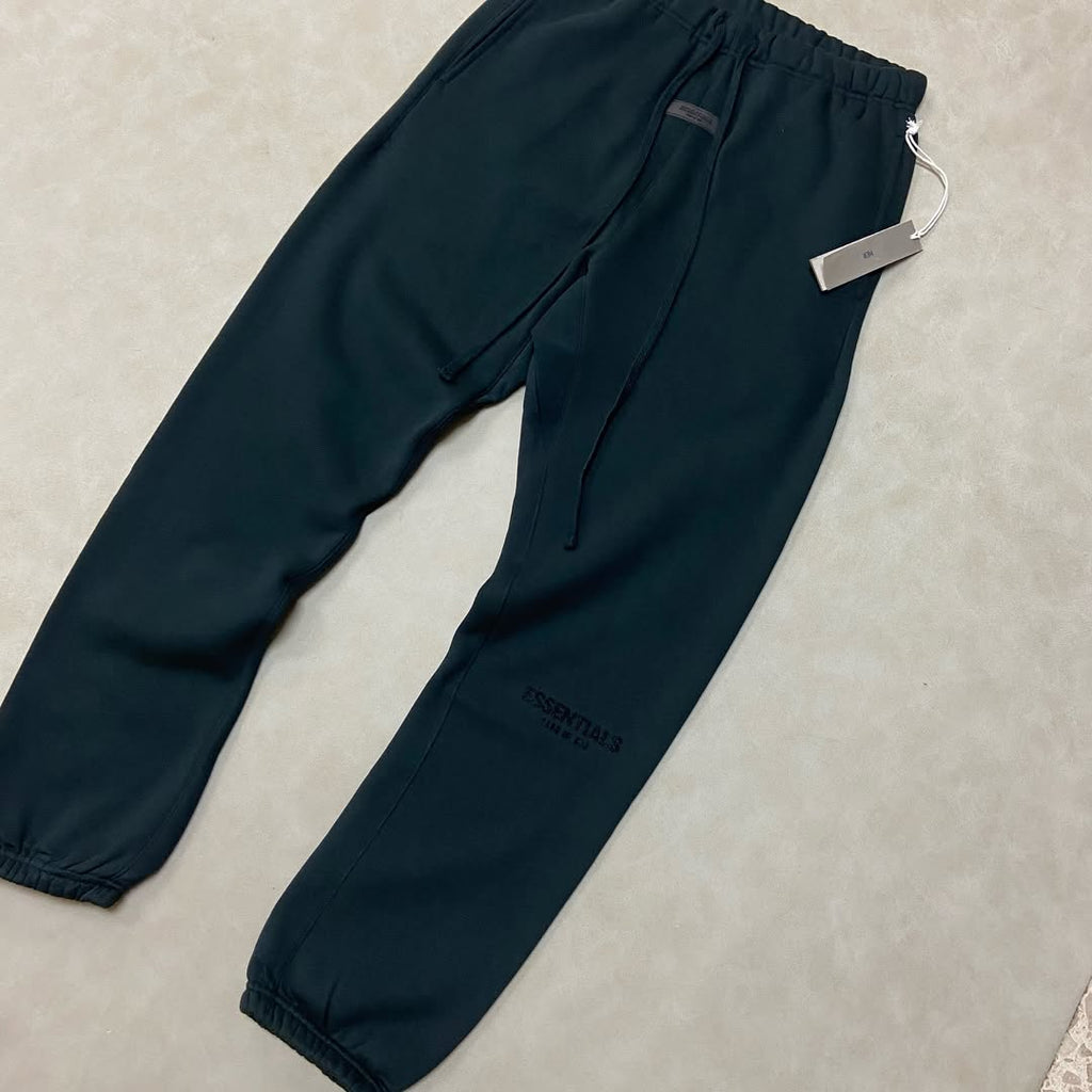 FEAR OF GOD ESSENTIALS SWEATPANTS