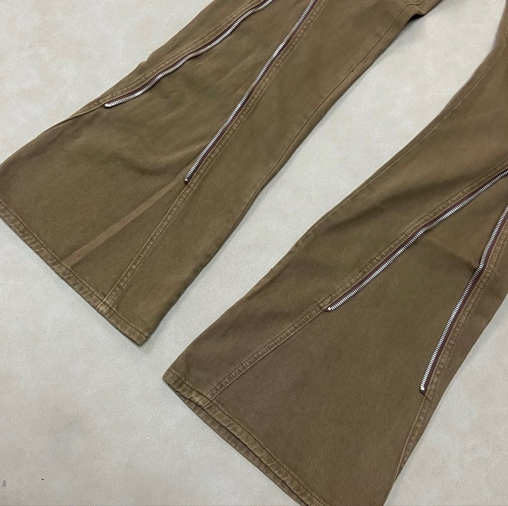 MNML D519 ZIPPER FLARE
DENIM