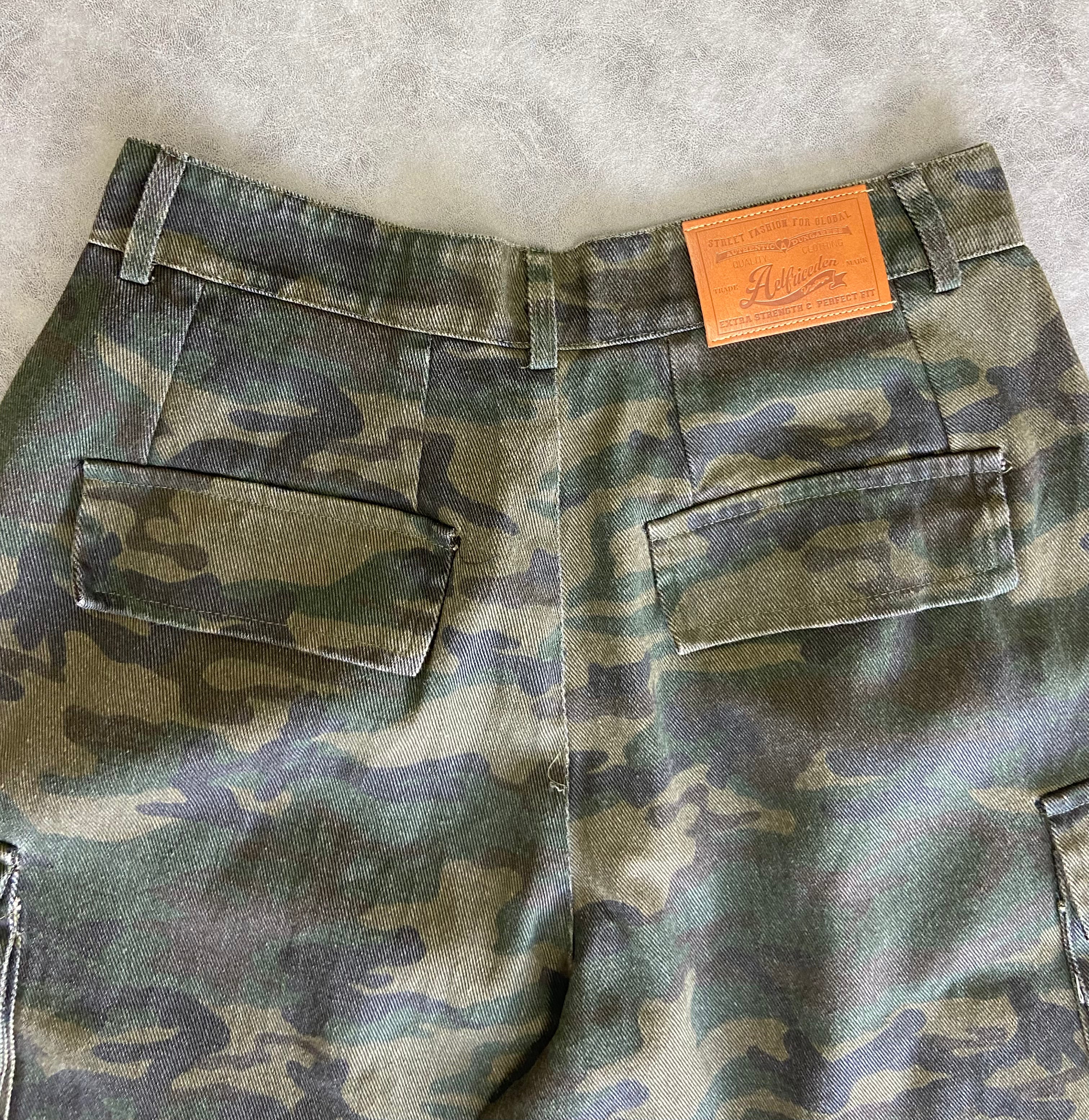 Aelfric Eden Camo Longline Jorts