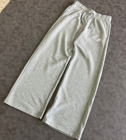 Nike Baggy SweatPans