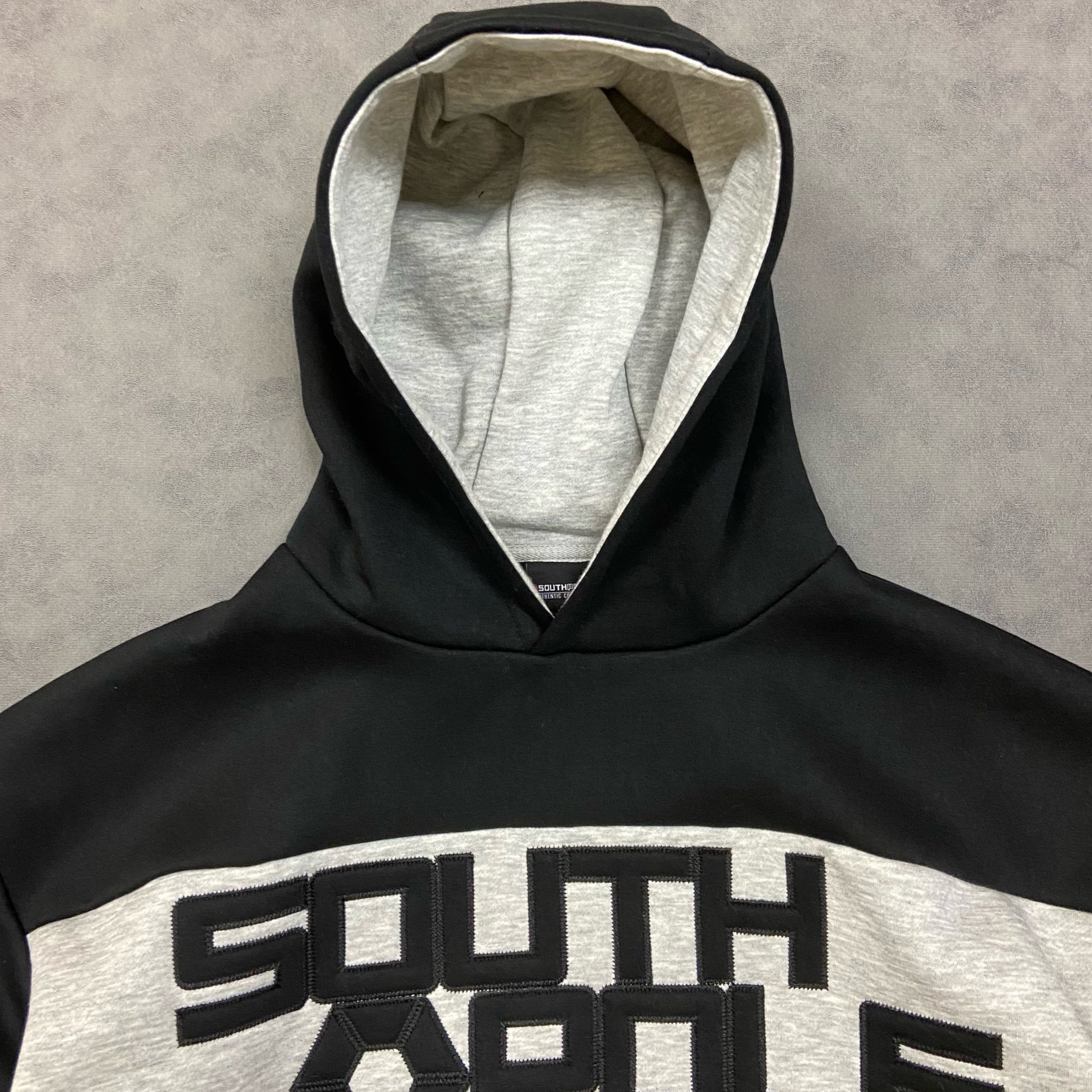 SOUTHPOLE Logo Boxy Hoodie