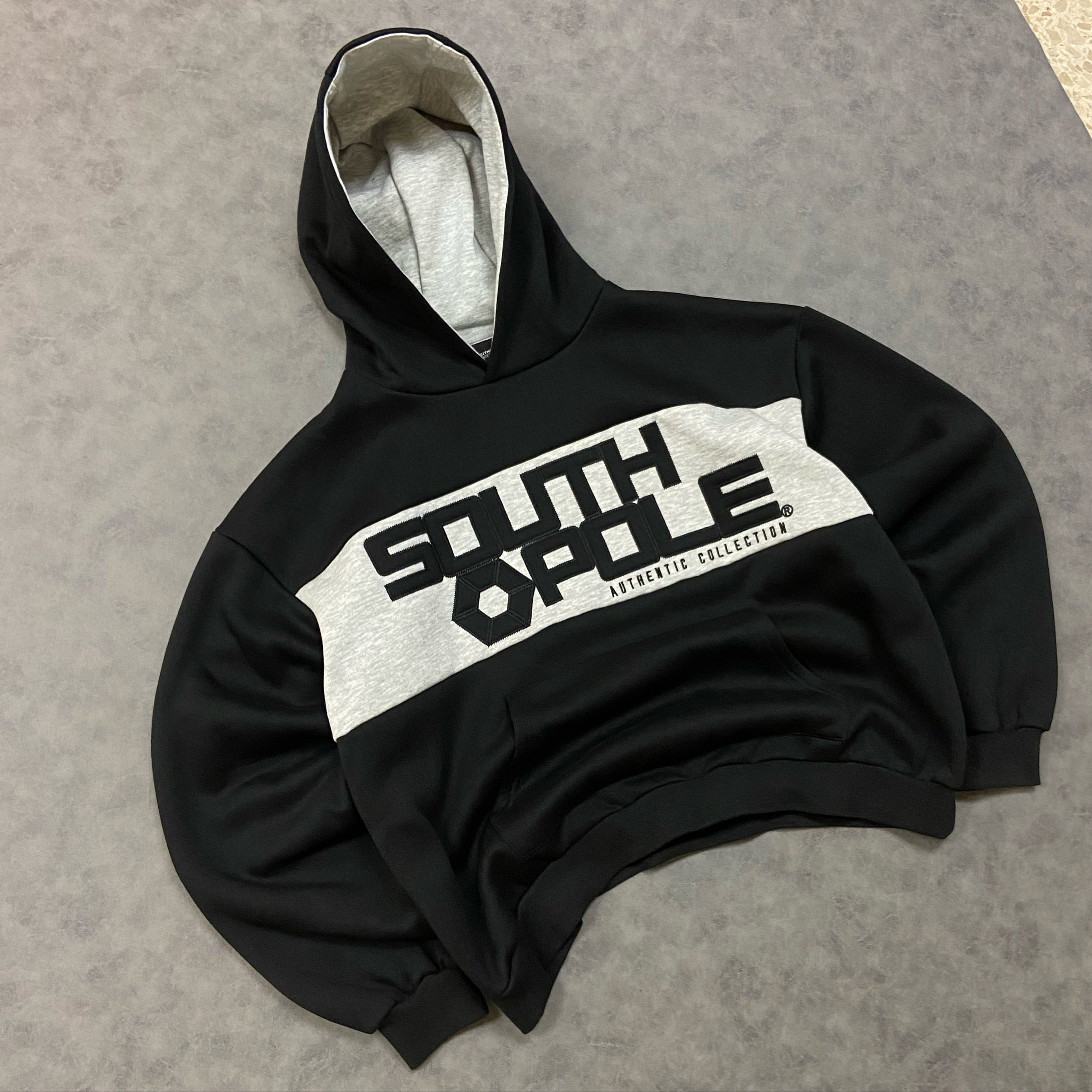 SOUTHPOLE Logo Boxy Hoodie