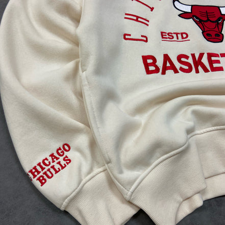UltraGame Bulls Embroidered Oversized Hoodie