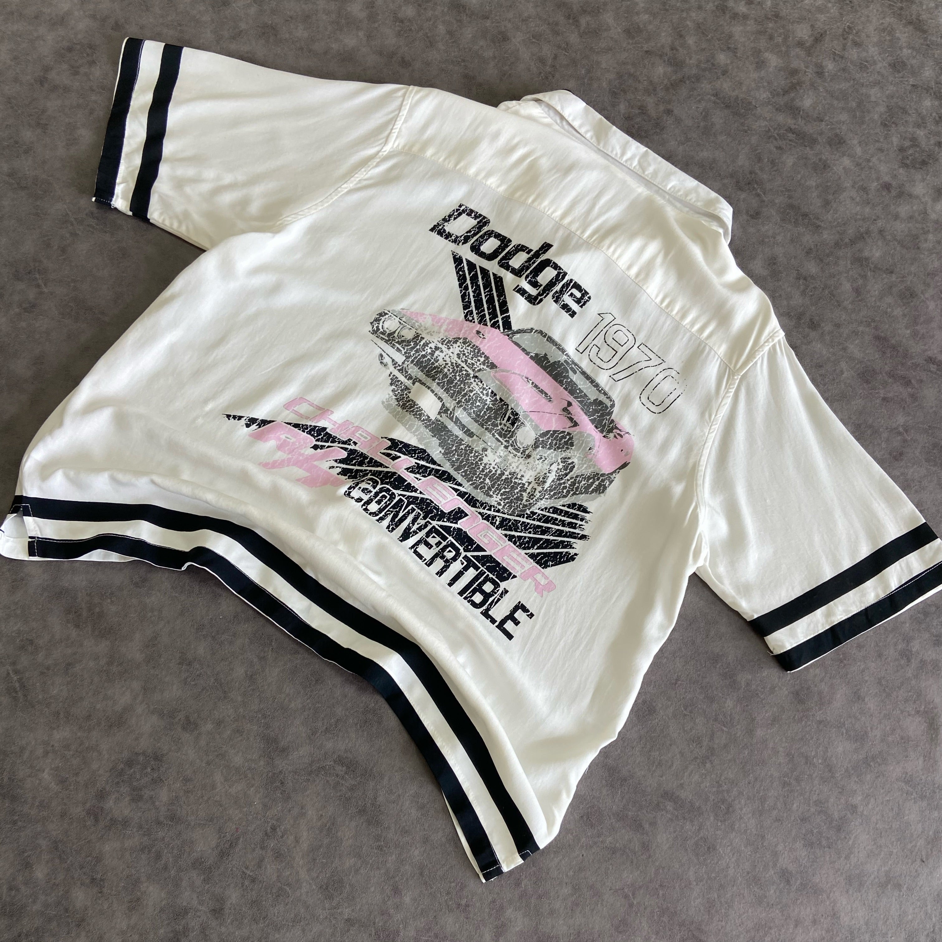 DODGE SHORT SLEEVE BUTTON DOWN