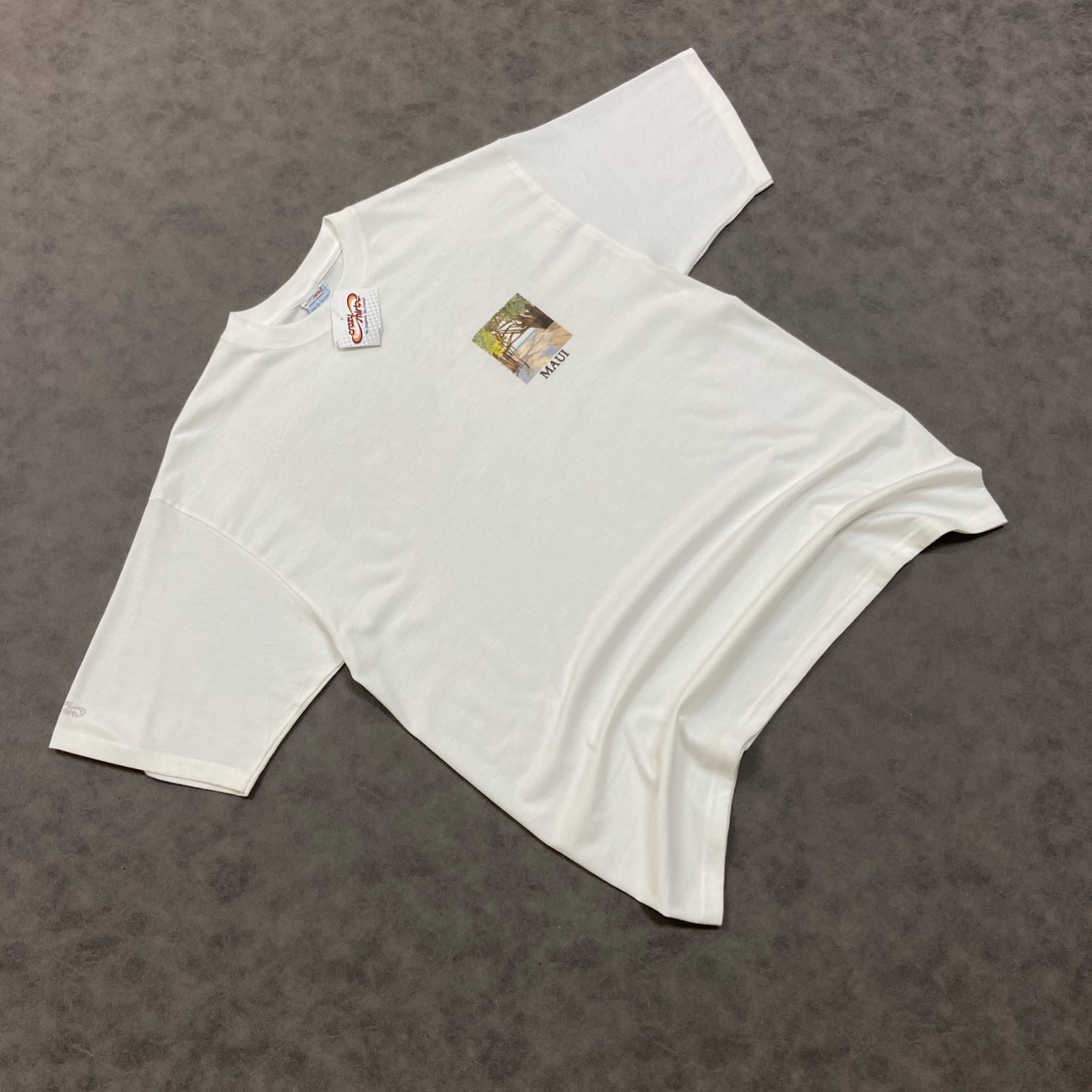 Banyan Tree Court - White Short Sleeve Crewneck T-Shirt