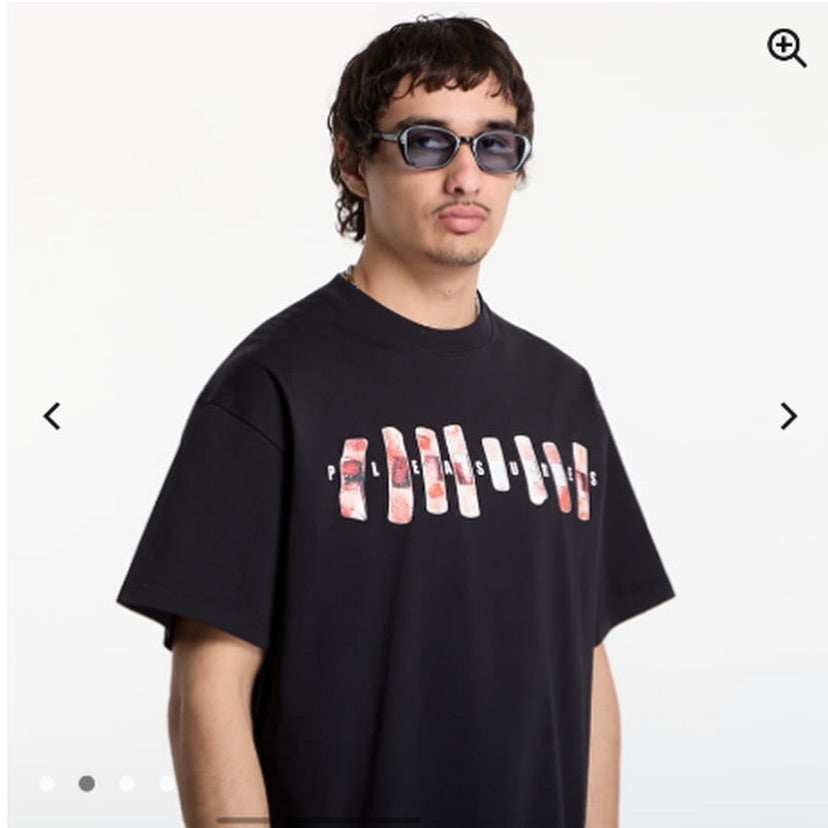 PLEASURES T-PAITA PLEASURES WOUNDED T-SHIRT