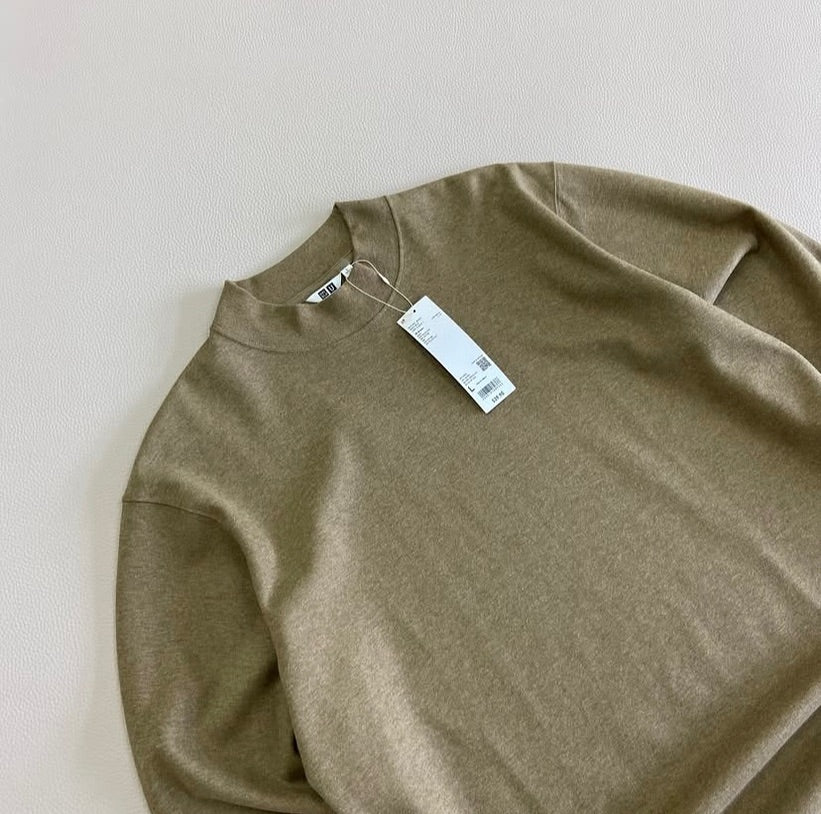 Uniglo BRUSHED JERSEY MOCK NECK LONG SLEEVE T-SHIRT
