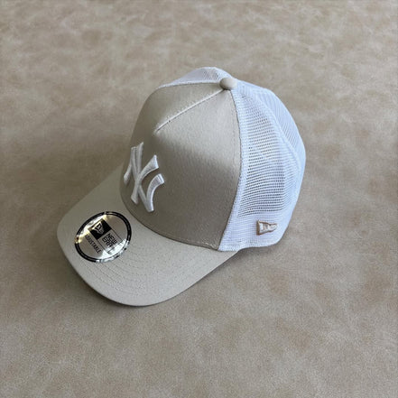 New Era Yankees 9forty Trucker Cap