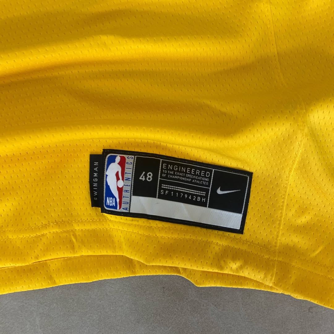 Los Angeles Lakers Lebron James Dri-FIT Swingman Jersey
