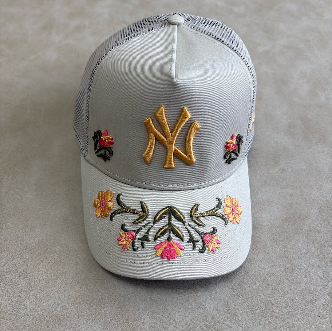 New York Yankees Floral Icon Trucker A-Frame Snapback